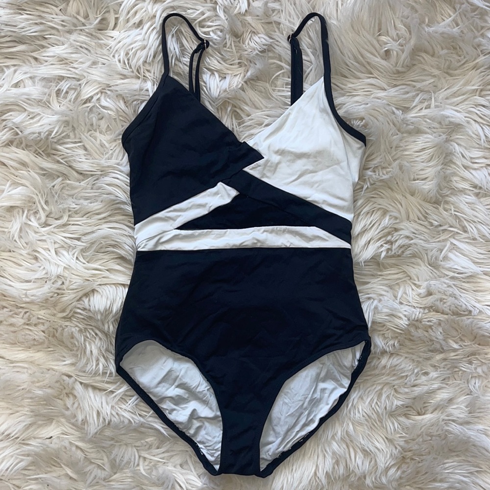 ANNE COLE ONE PIECE SWIMSUIT